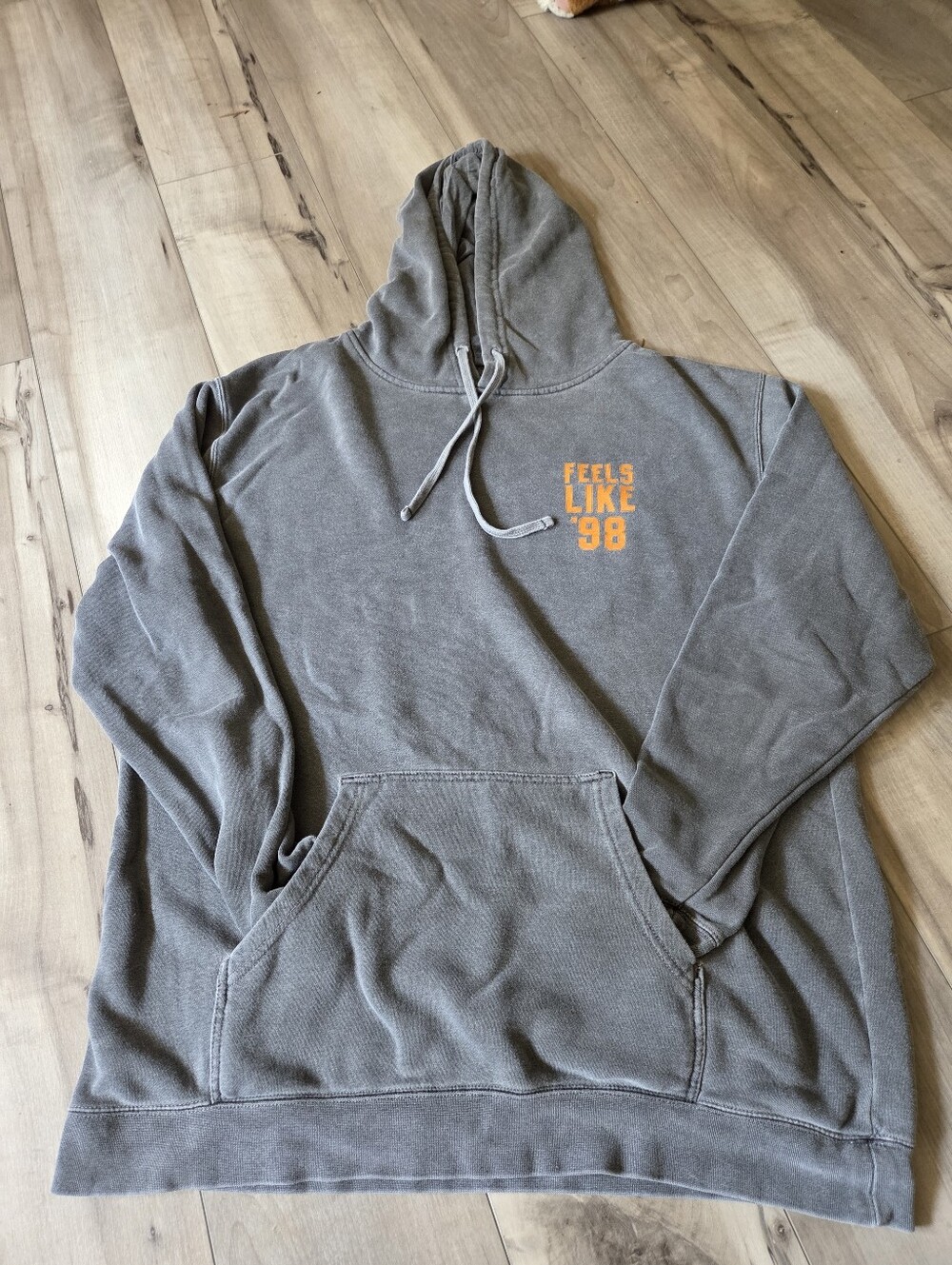 Gray 'Feels Like 98' Pullover Hoodie